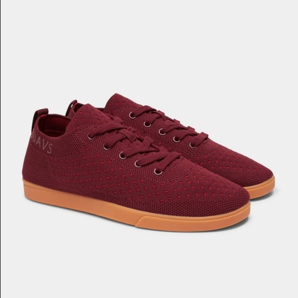 SUAVE MEN RED SNEAKERS SHOES Slip On. Size 10